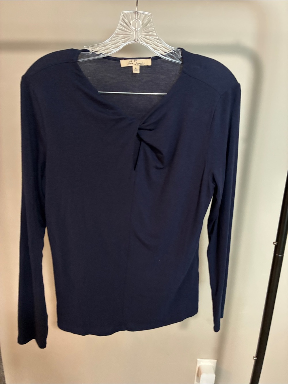 Ellen Tracy Navy Long-Sleeve Twist Detail Top